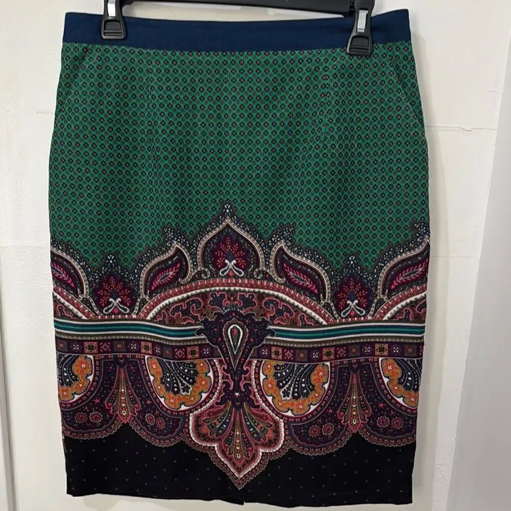 Anthropologie edme & esyllte Green Knee-Length Pencil Skirt Size 8